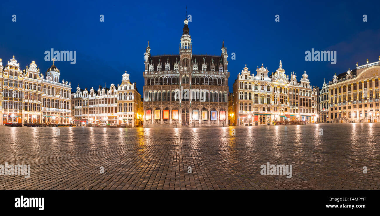 Grand Place Square at night in Belgium, Brussels Stock Photo