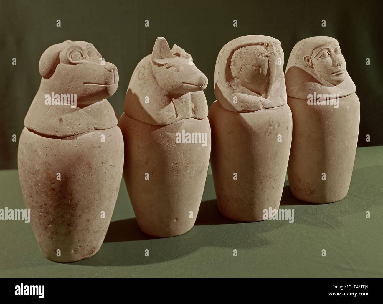 VASOS CANOPOS REPRESENTA 4 HIJOS DE HORUS-PROC HERAKLEOPOLIS. Location:  MUSEO ARQUEOLOGICO NACIONAL-COLECCION, MADRID, SPAIN Stock Photo - Alamy