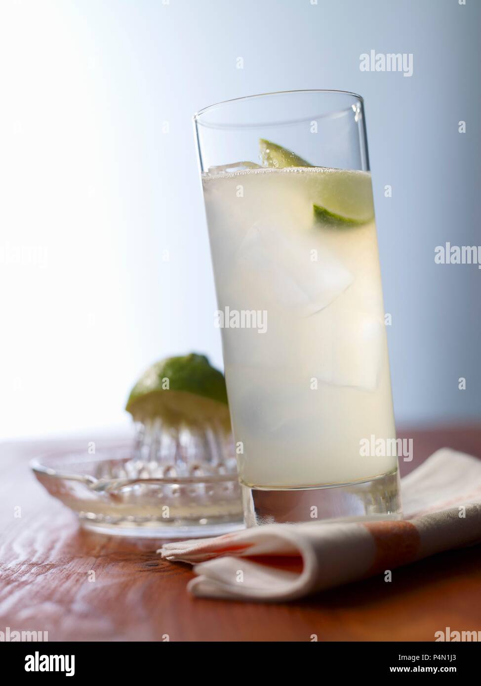 Gin fizz hires stock photography and images Alamy