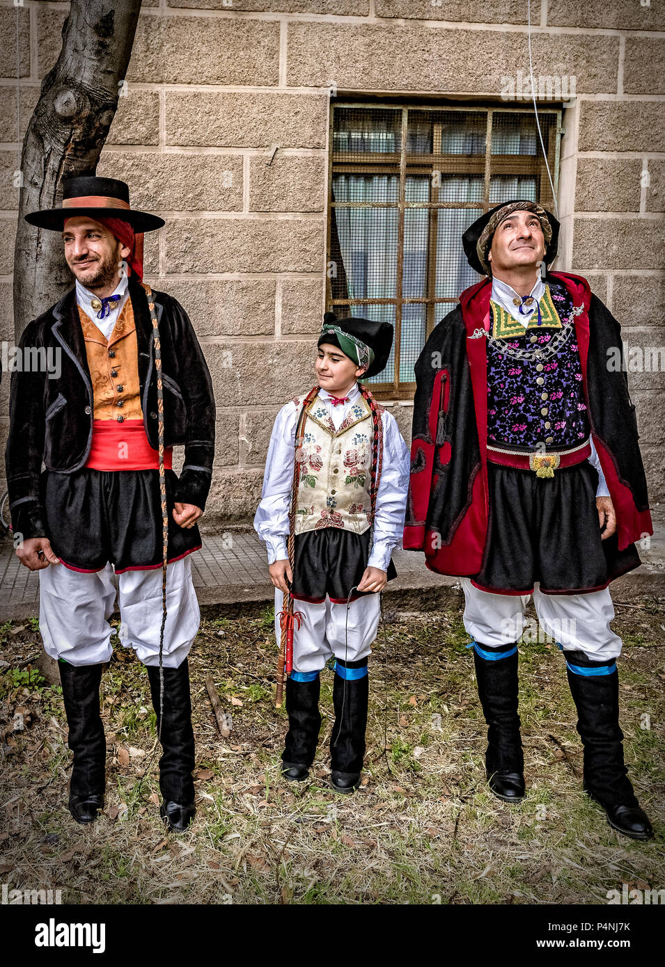 italy traditional clothing men