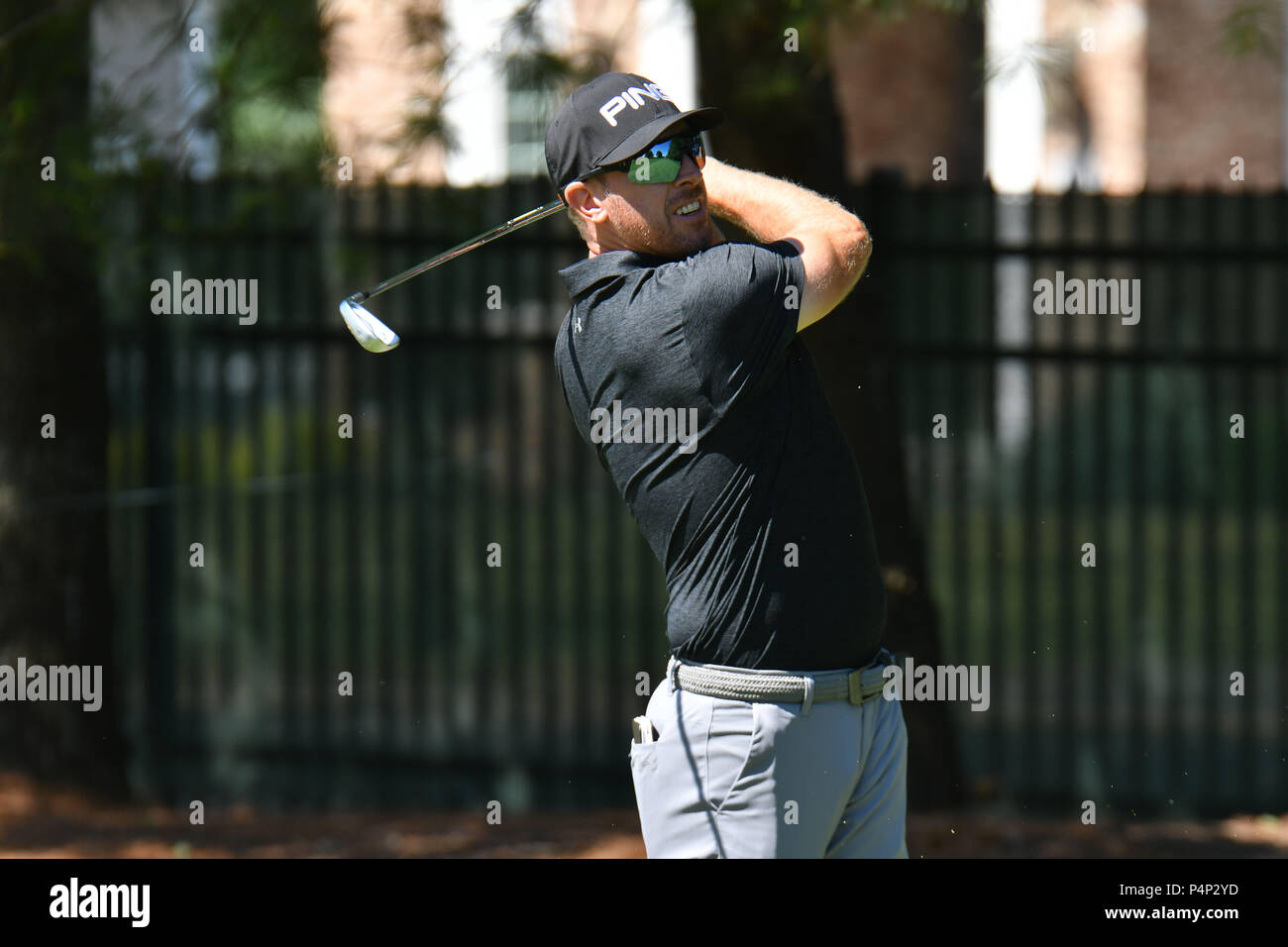 Thursday June 21, 2018: Hunter Mahan hits his tee shot on the 8th hole during the opening round of the Travelers Golf Championship at TPC River Highlands in Cromwell, Connecticut. Gregory Vasil/CSM Stock Photo