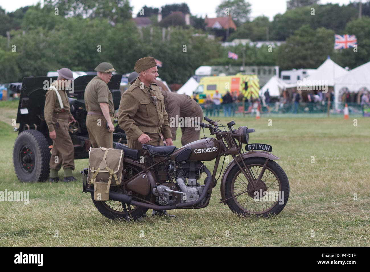 royal enfield ww2 motorcycle