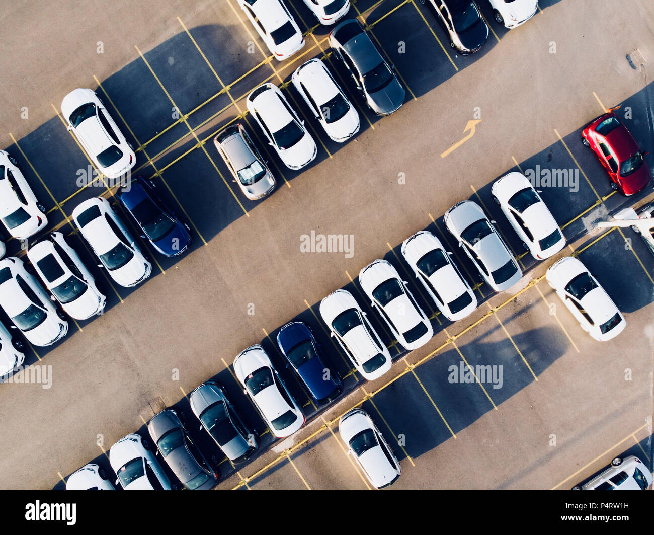 Empty parking lots hi-res stock photography and images - Alamy