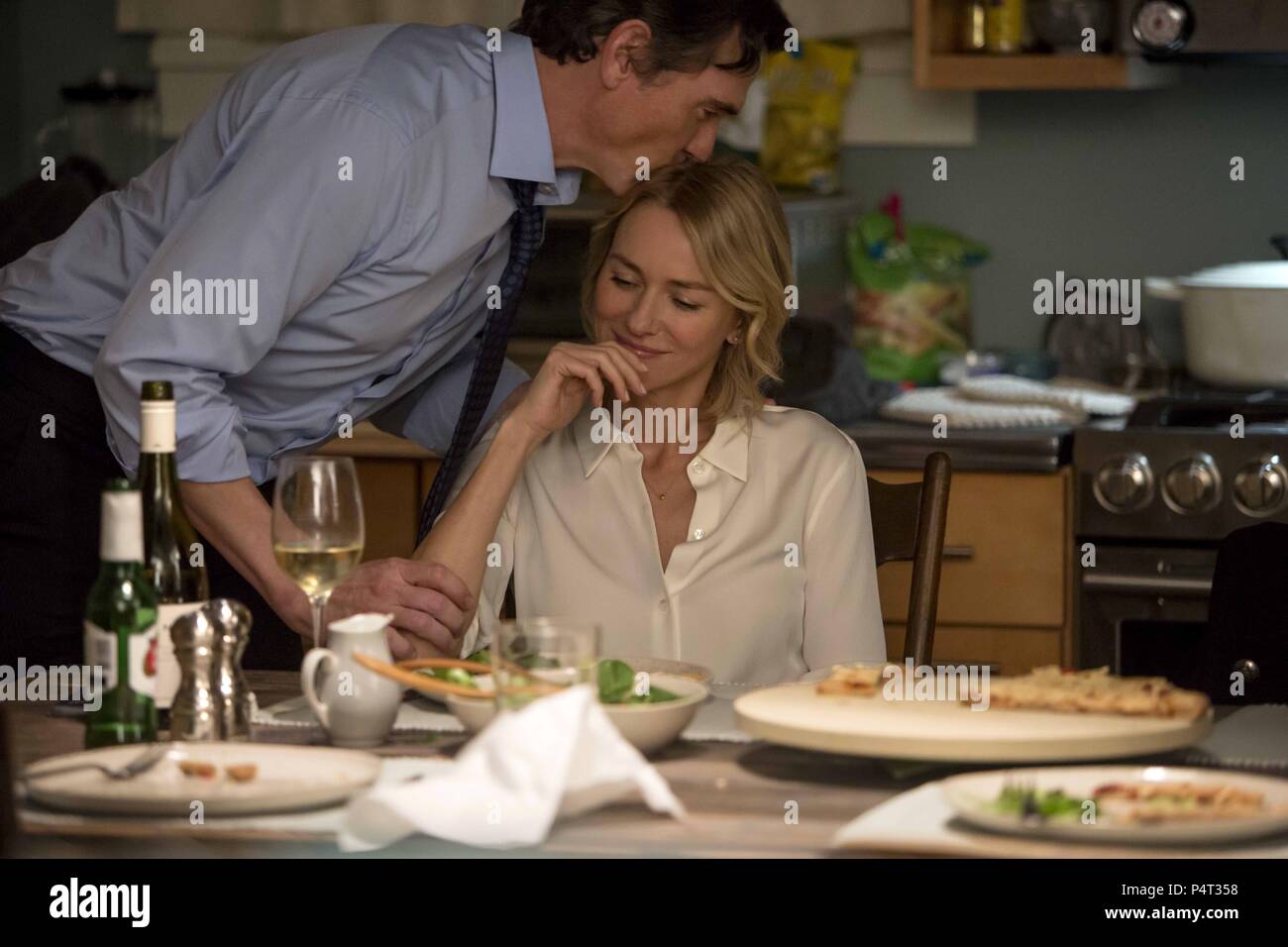 Как разнообразить постельную жизнь с мужем. Как разнообразить семейную жизнь. Берегите друг друга любите. Решила разнообразить жизнь и. Анекдот про окрошку.