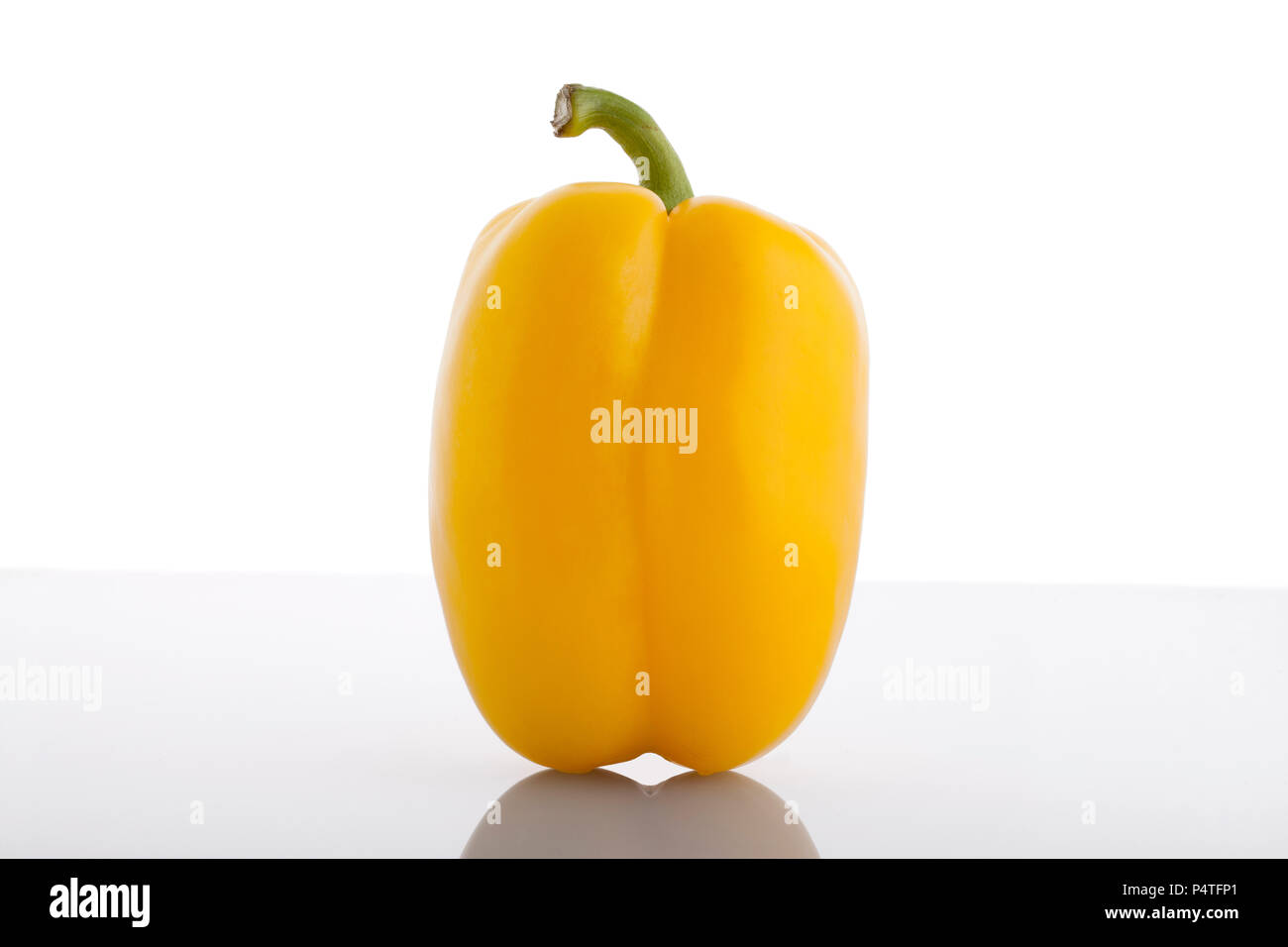 Gelbe Paprika, yellow pepper Stock Photo Alamy