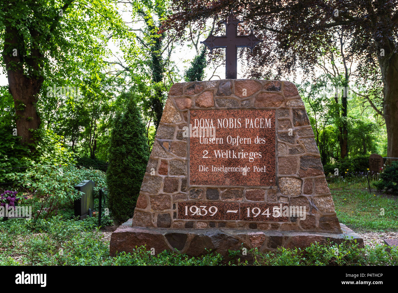 Memorial victims world war ii hires stock photography and images Alamy