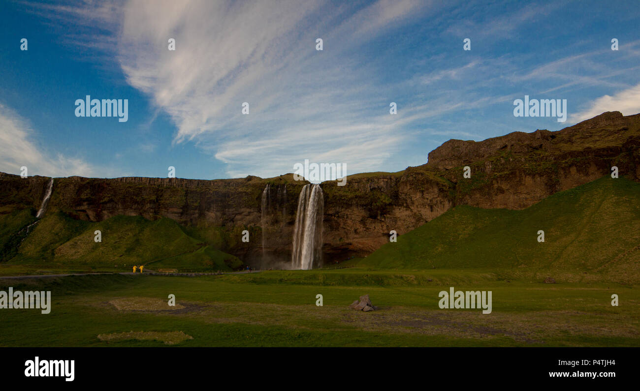 Rock circle hi-res stock photography and images - Alamy