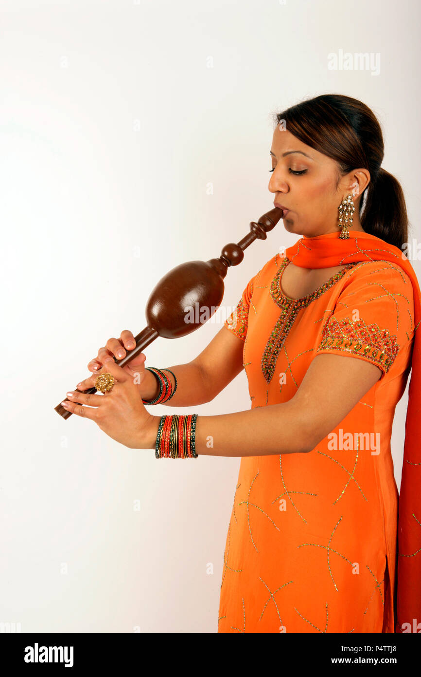 Snake top charmer flute