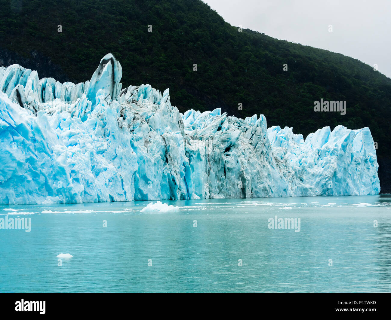 Argentina, Patagonia, El Calafate, Puerto Bandera, Lago Argentino, Parque Nacional Los Glaciares, Estancia Cristina, Spegazzini Glacier, iceberg Stock Photo