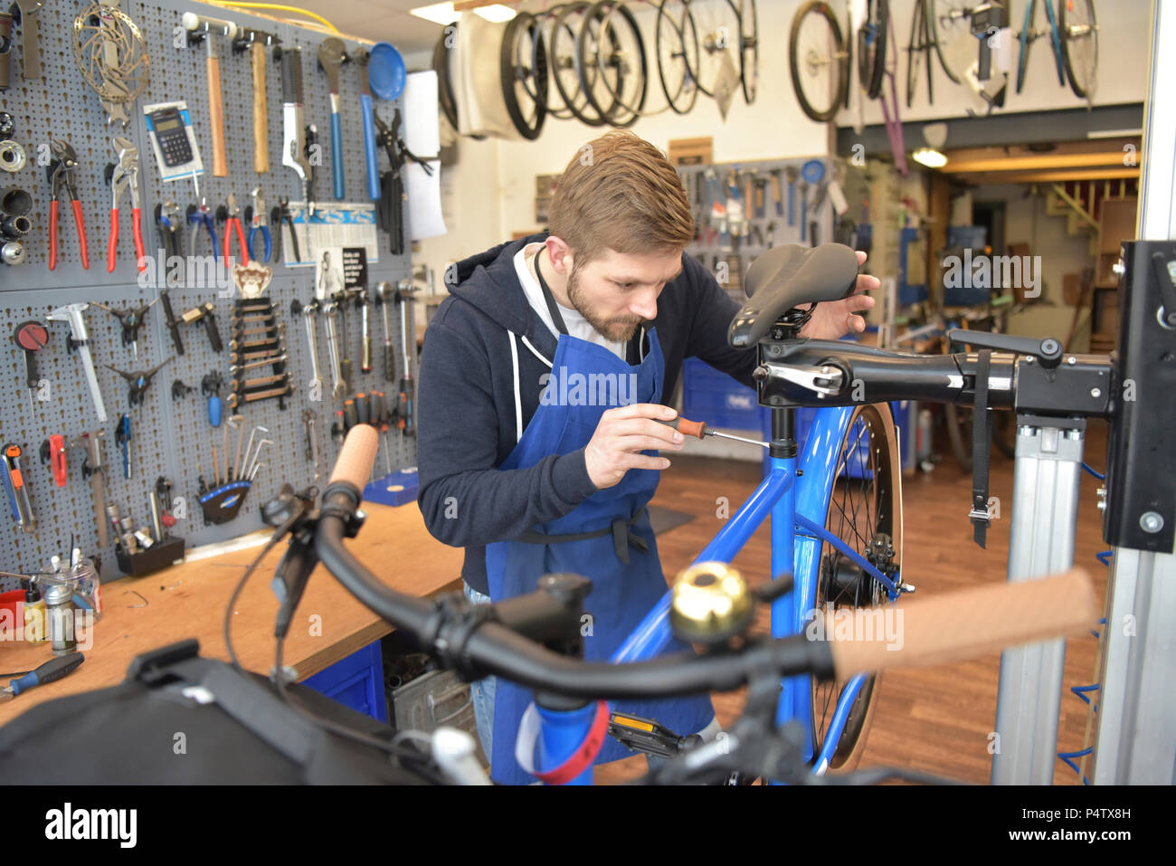 Bicycle shop interior hires stock photography and images Alamy