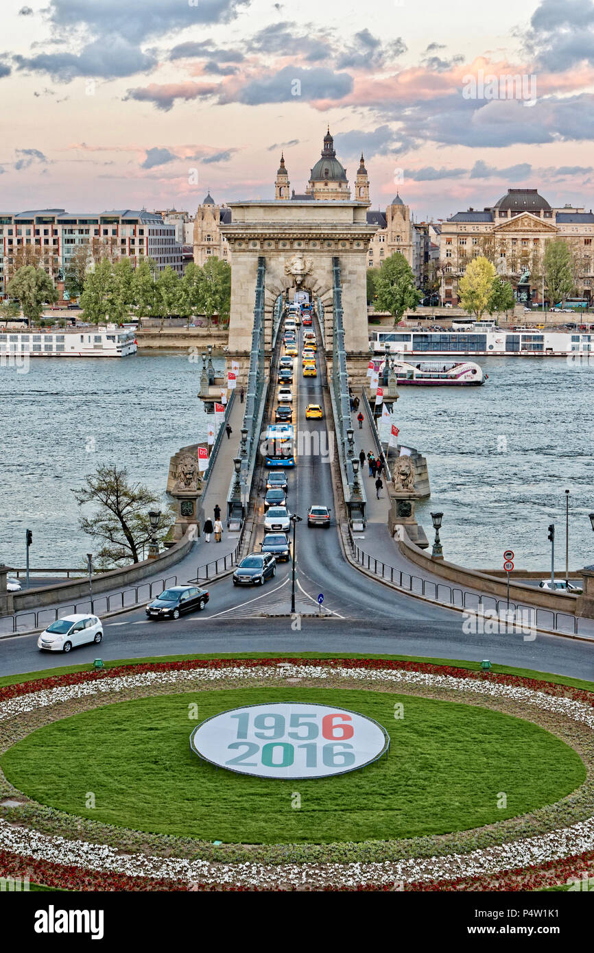 1956 Hungarian uprising commemoration at the Széchenyi Chain Bridge in Budapest, Hungary. Stock Photo