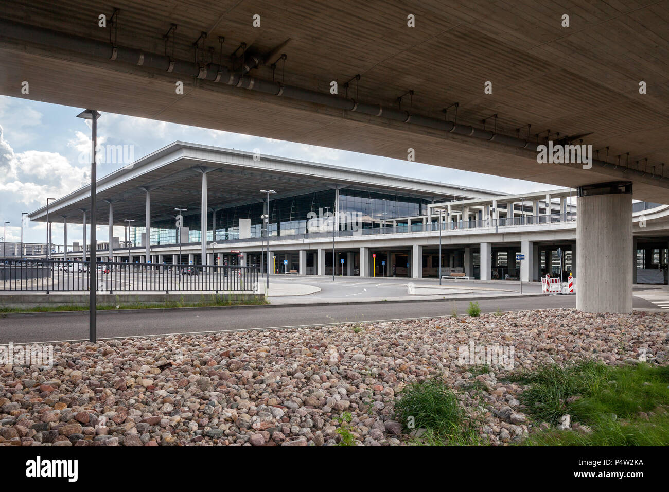 Single airport berlin brandenburg