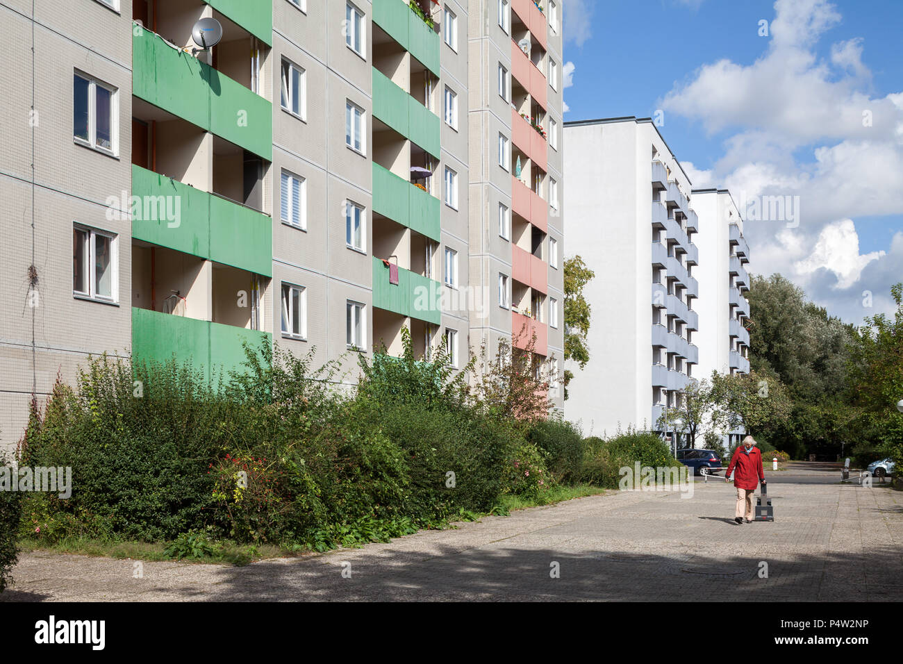Berlin, Germany, housing estate Heerstrasse-Nord at the Maulbeerallee in Berlin-Staaken Stock Photo