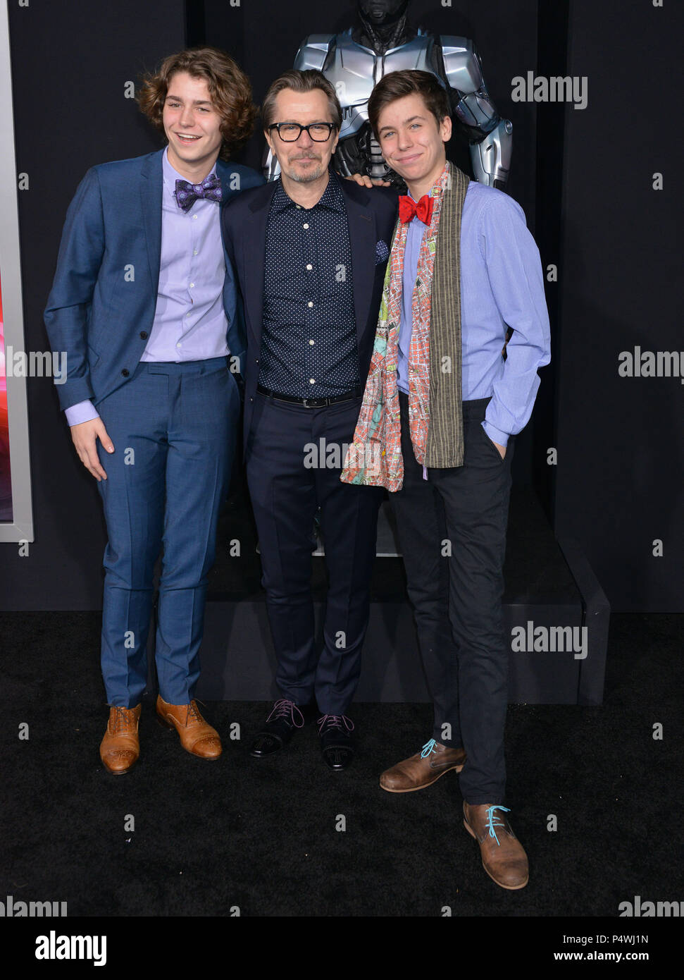 Gary oldman and gulliver flynn oldman hi-res stock photography and images -  Alamy