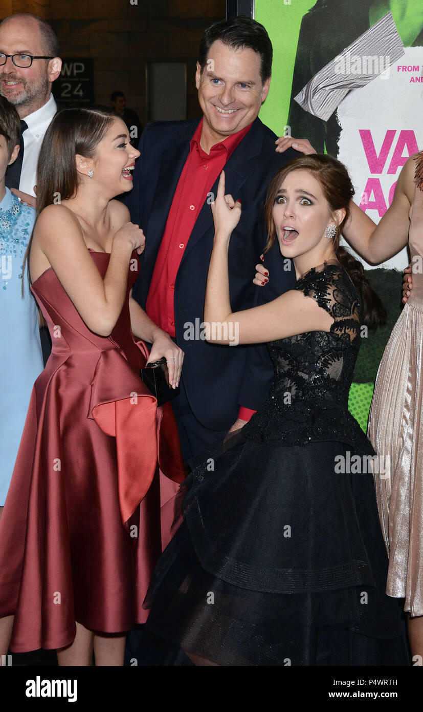 Sarah Hyland Director Mark Waters Zoey Deutch Arriving At Vampire Academy Premiere At The Regal Theatre In Los Angeles A Sarah Hyland Director Mark Waters Zoey Deutch 103 Event In Hollywood Life