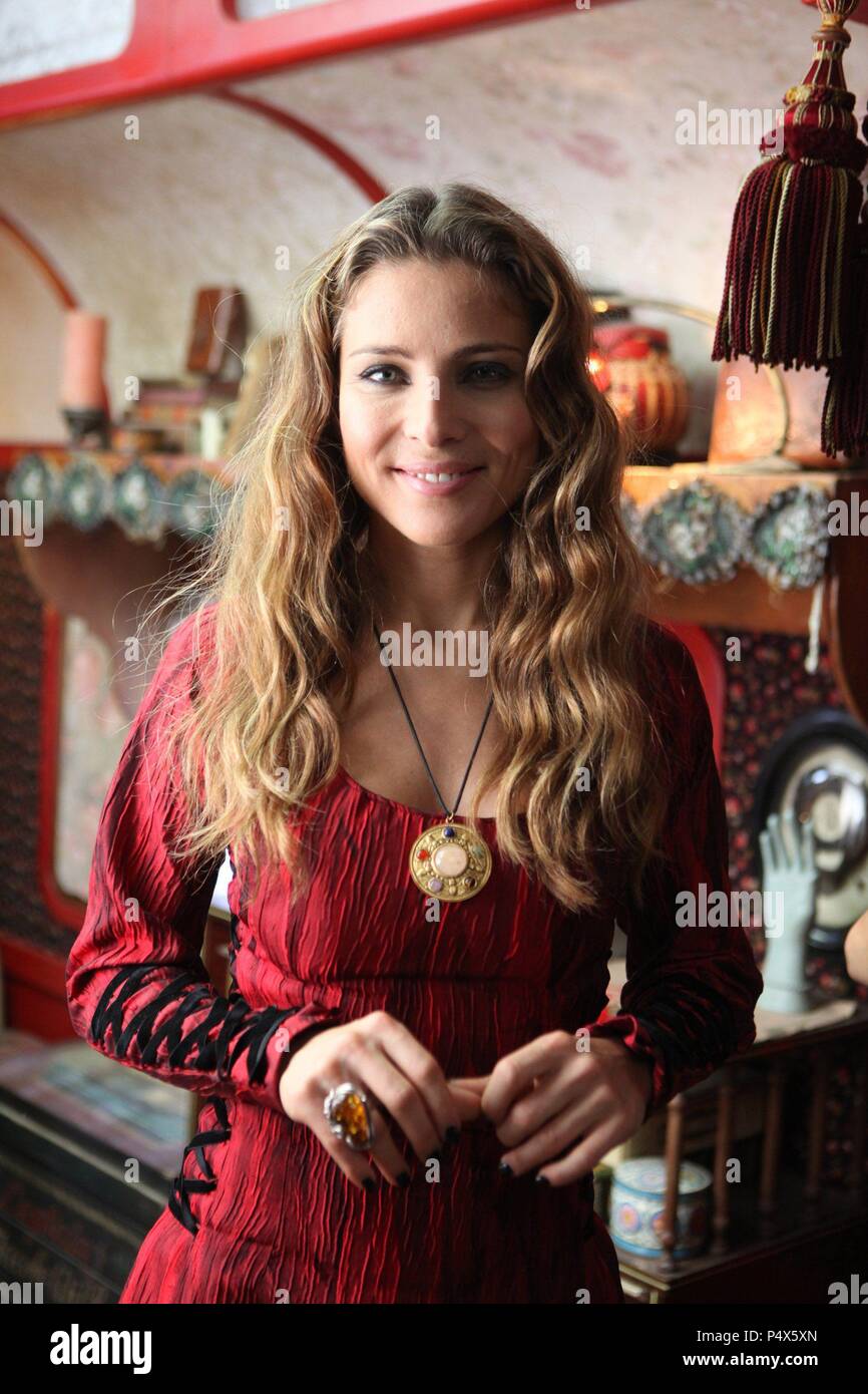 Elsa pataky necklace best sale