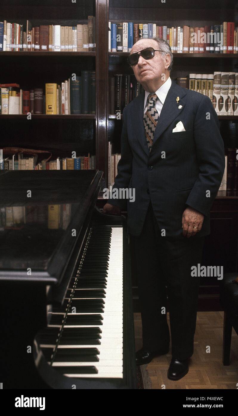 RODRIGO, Joaquín (Sagunto, 1902-Madrid, 1999). Compositor español, ciego desde la edad de los tres años. En 1940 estrenó el 'Concierto de Aranjuez'. Stock Photo
