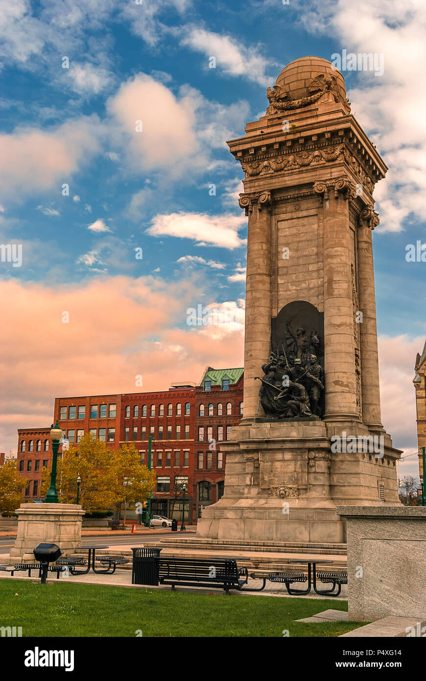 Soldiers' and Sailors' Monument and Syracuse Saving Bank Building at
