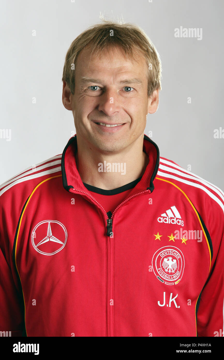 DÃ¿sseldorf Germany 31 01 2006 Team Photo And Individual Portraits German National Football Team For Fifa World Cup 2006 Germany Head Coach Juergen Klinsmann Stock Photo Alamy