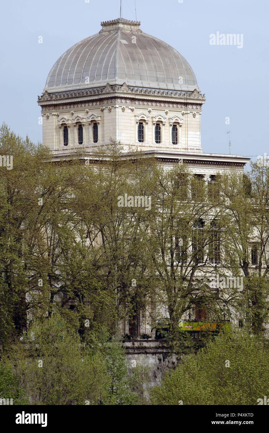 Italy. Rome. Great Synagogue of Rome, 1901-1904. Built by Vincenzo Costa and Osvaldo Armanni. Eclectic Style. Exterior. Stock Photo