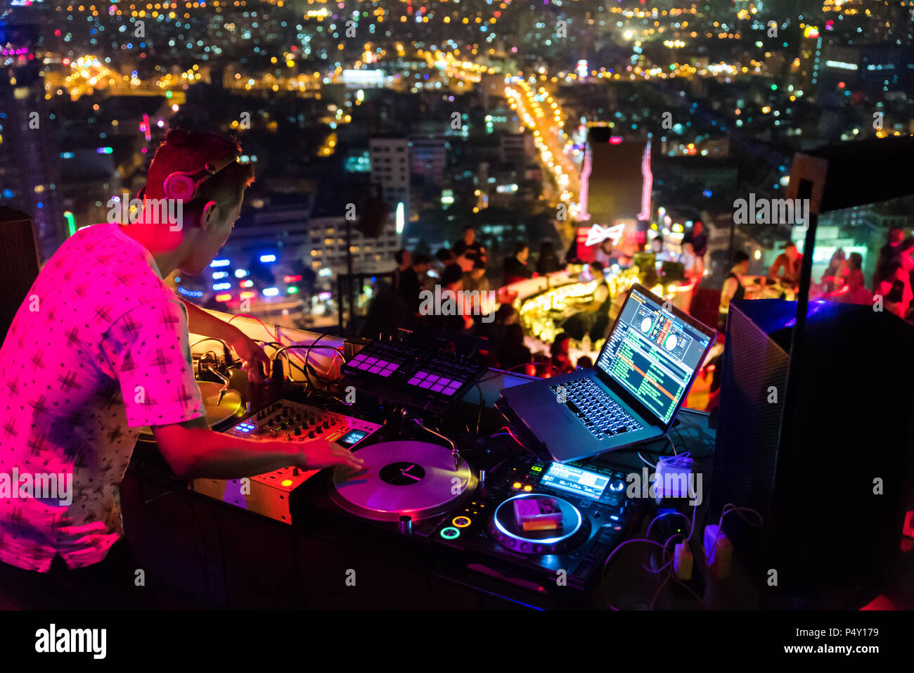 Dj party hi-res stock photography and images - Alamy