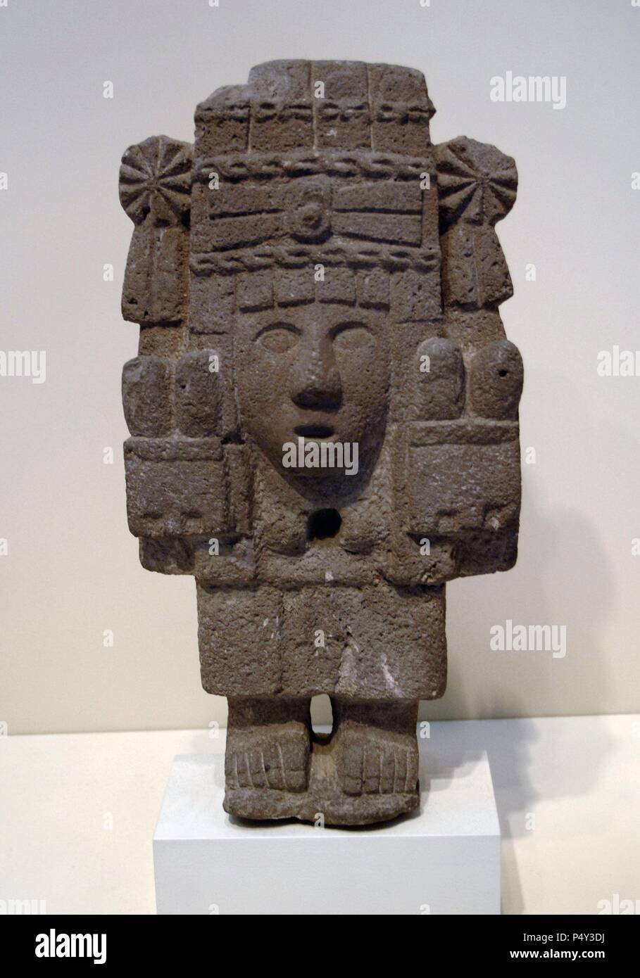ARTE PRECOLOMBINO. AZTECA. DIOSA DEL MAIZ (hacia 1250-1520). Estatuilla en piedra volcánica. México Central. Museo de Arte de Denver. Estado de Colorado. Estados Unidos. Stock Photo