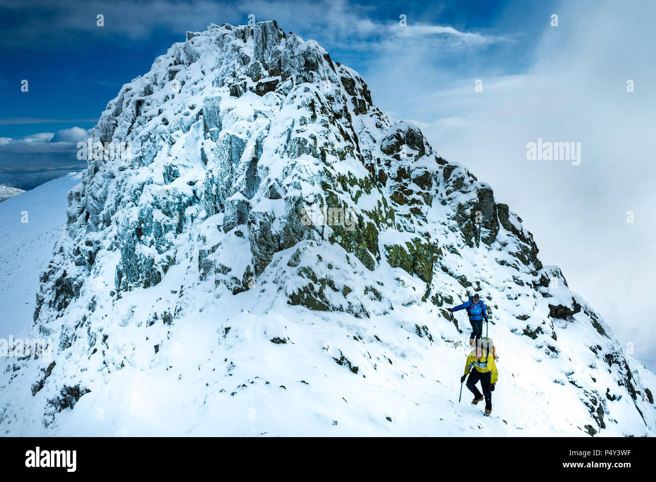 Lake district striding edge walkers hi-res stock photography and images ...