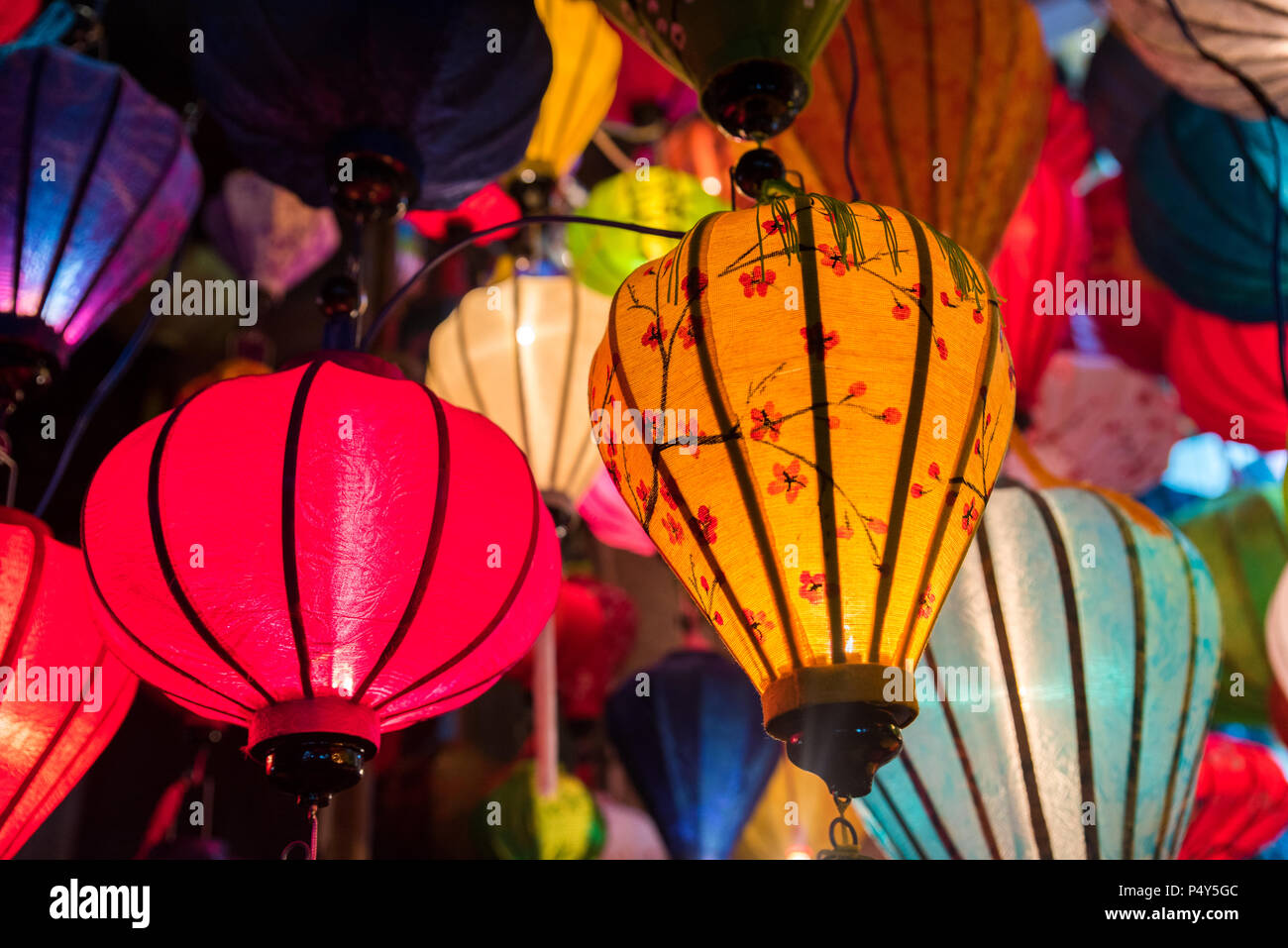 Asian traditional lantern light Stock Photo Alamy