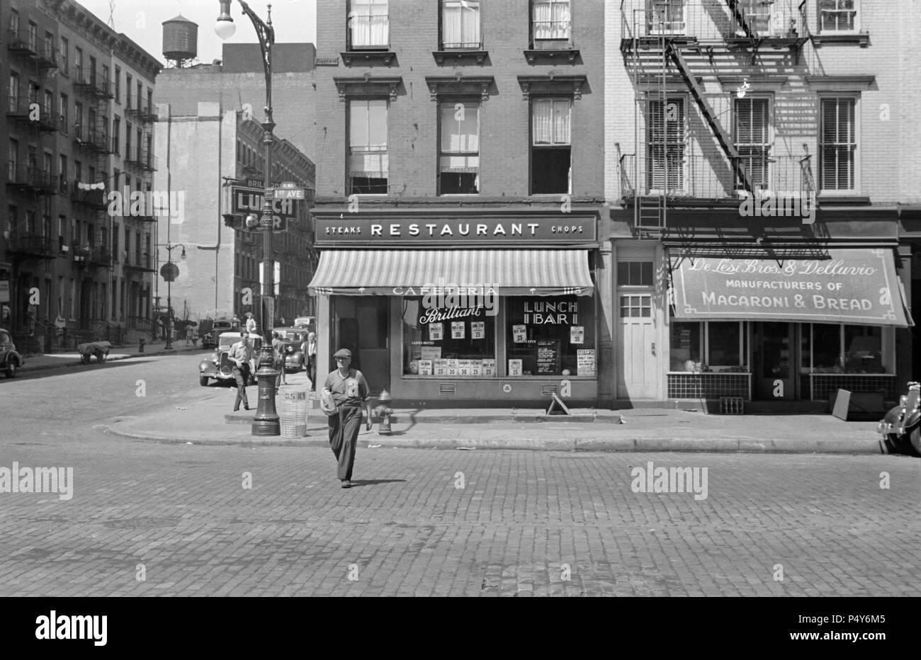 Street Scene, First Avenue and East 61st Street, New York City, New York, USA, Walker Evans for FSA/OWI, July 1938 Stock Photo