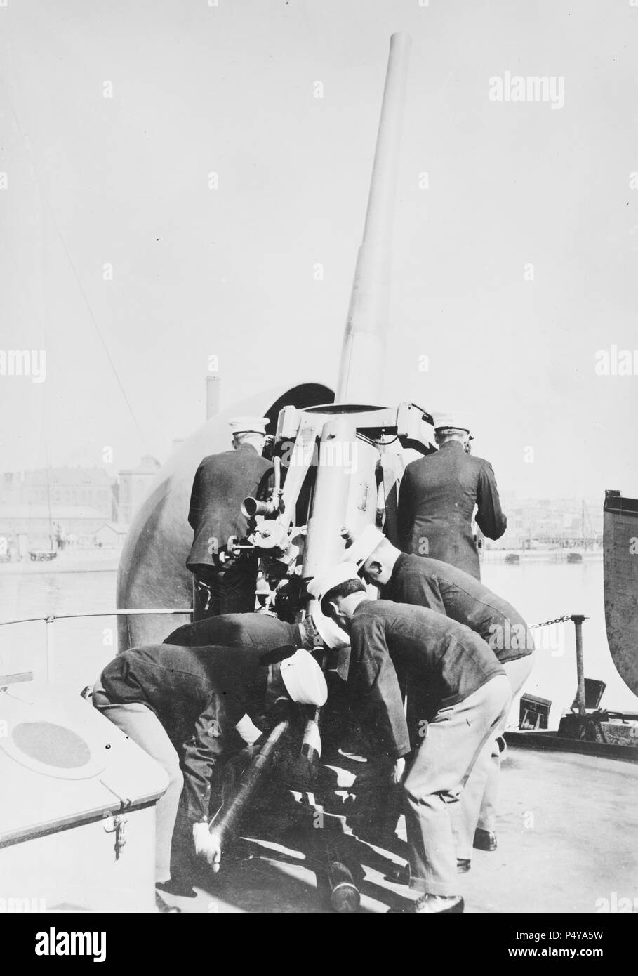 Photograph shows U.S. Marines using an antiaircraft gun during World War I. Stock Photo