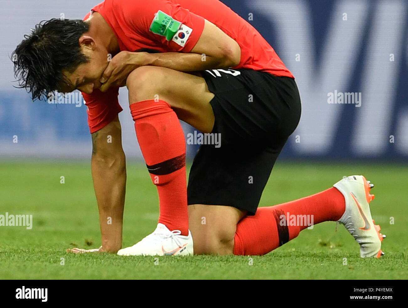 Rostov-on-Don, Russia. 23rd June, 2018. Soccer, FIFA World Cup 2018, South Korea vs Mexico, group stages, Group F, 2nd matchday at the Rostov-on-Don Stadium: Yong Lee from South Korea on his knees. Credit: Marius Becker/dpa/Alamy Live News Stock Photo