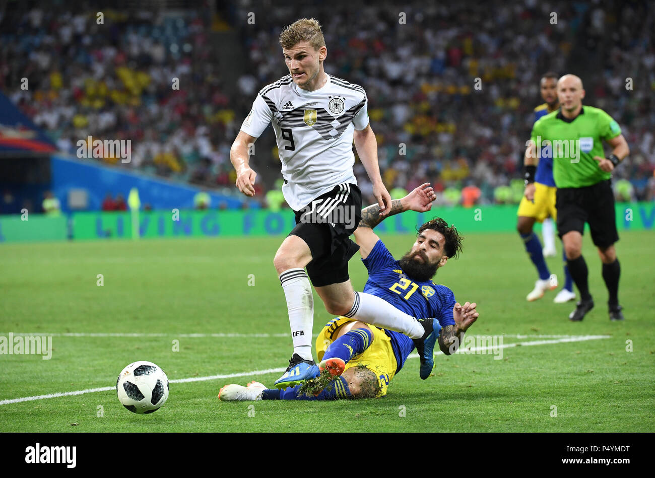Sochi, Russland. 23rd June, 2018. This foul by Jimmy Durmaz (Sweden) to Timo Werner (Germany) resulted in a free kick for Germany. GES/Football/World Cup 2018 Russia: Germany - Sweden, 23.06.2018 GES/Soccer/Football/World Cup 2018 Russia: Germany vs Russia, Sochi, June 23, 2018 | usage worldwide Credit: dpa/Alamy Live News Stock Photo