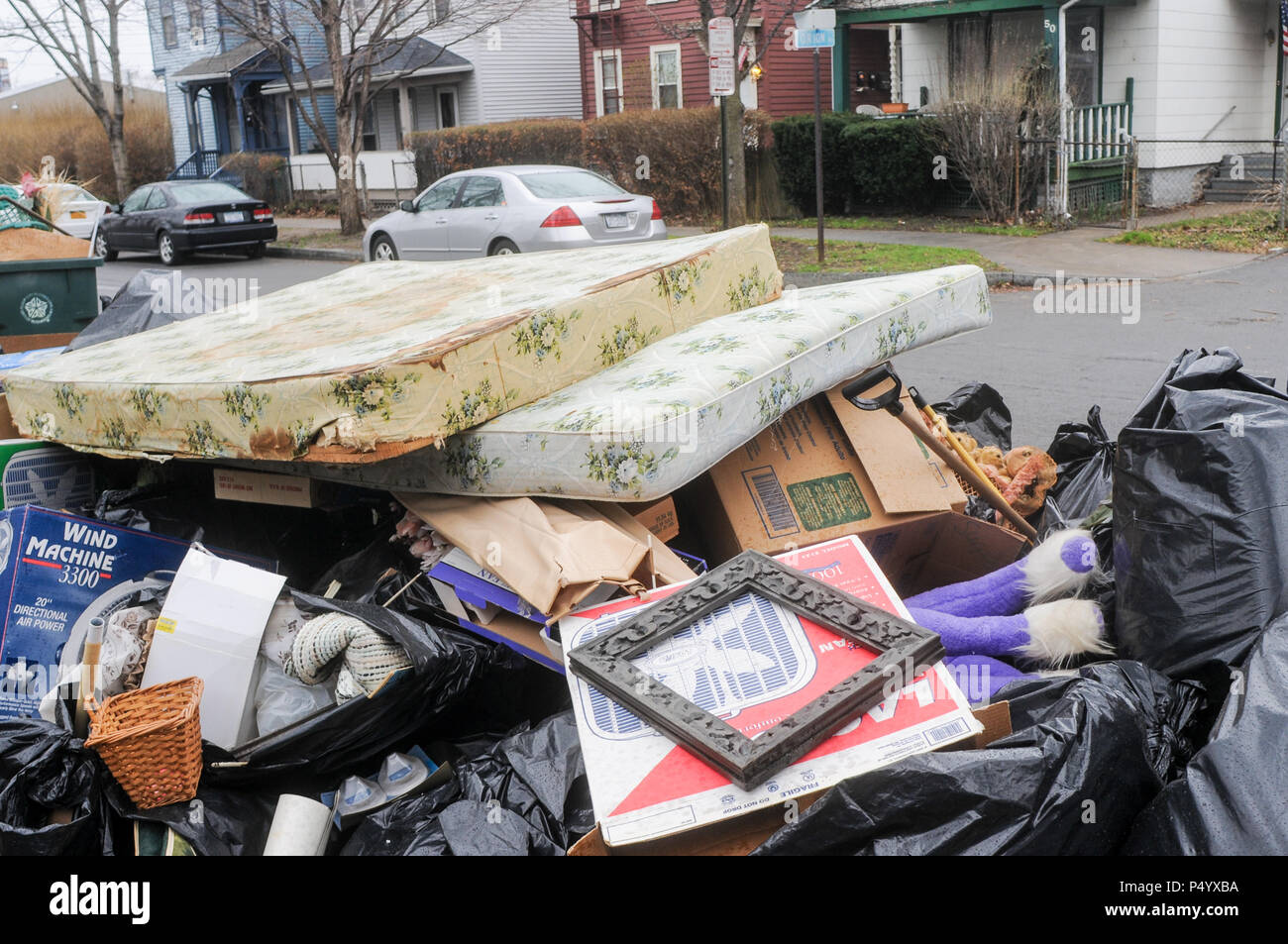 https://c8.alamy.com/comp/P4YXBA/pile-of-someones-stuff-thrown-on-the-curb-waiting-for-the-trash-truck-when-they-were-thrown-out-of-their-house-P4YXBA.jpg
