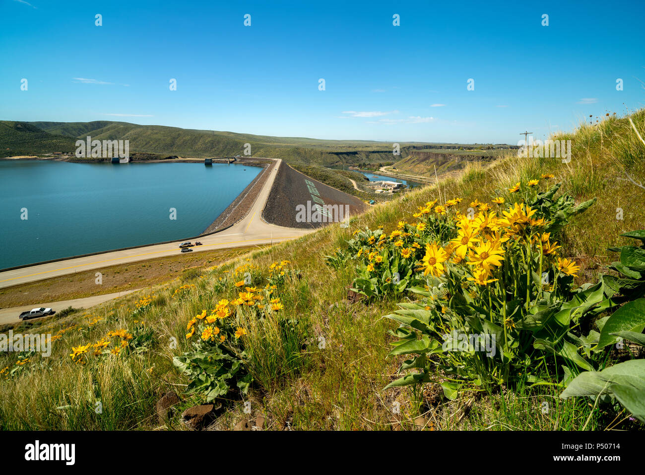 Earthen dam hi-res stock photography and images - Alamy