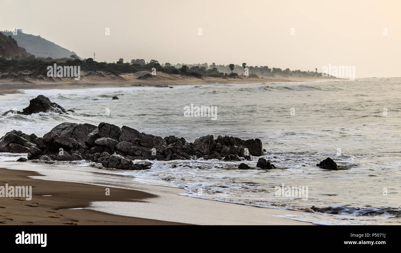 Rocky beach wind hi-res stock photography and images - Alamy