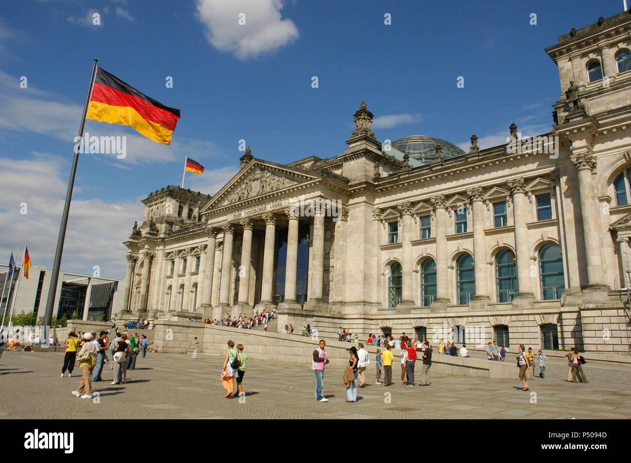 Germany. Berlin. German Parliament in the Reichstag building. 1884-1894. Built by Paul Wallot and rebuilt by Norman Foster between 1992-1999. Exterior. Stock Photo