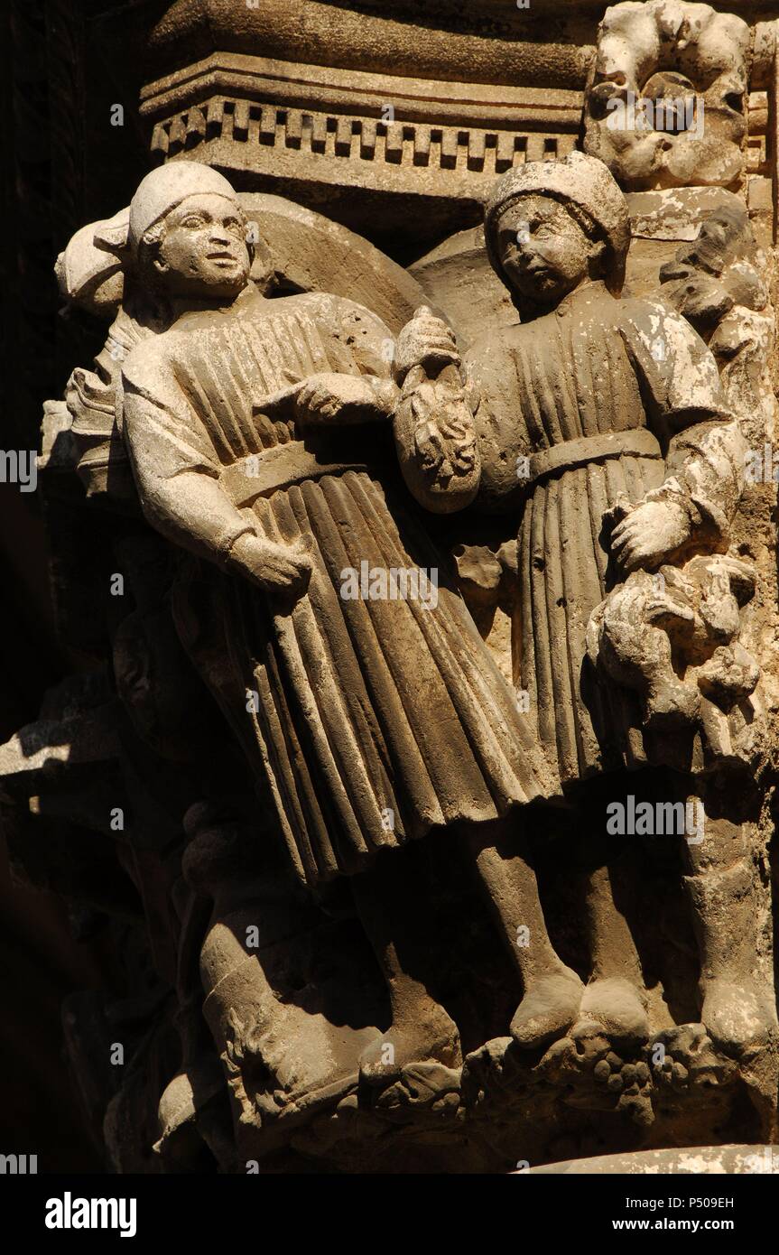 Croatia. Dubrovnik. Rector's Palace. 15th century. Door chapiter Stock ...
