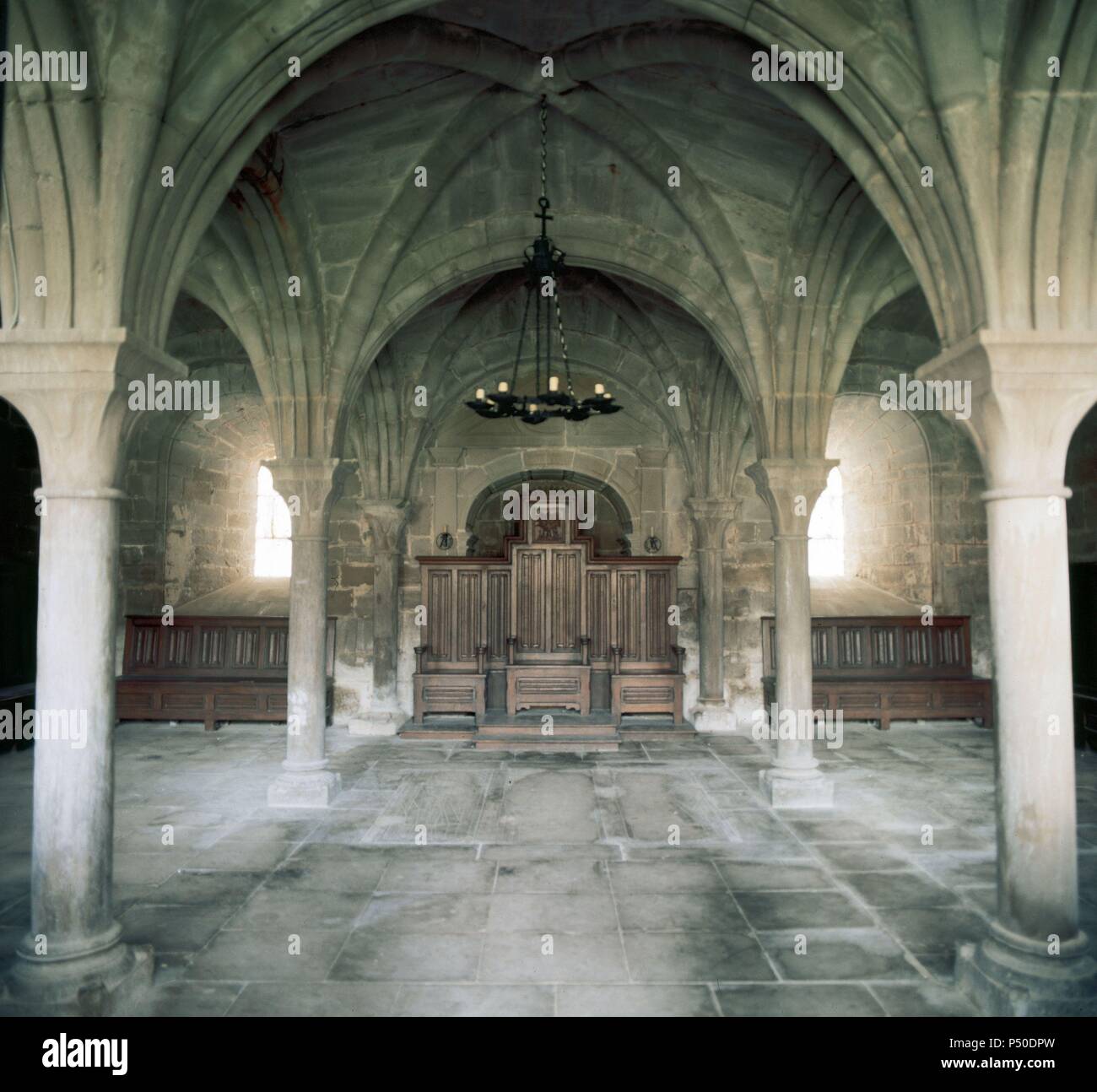 Gothic Art Spain Monastery Of La Oliva Twelfth Century Interior Of The Chapter House With Vault Resting On Romanesque Capitals Declared A National Monument Carcastillo Navarre Stock Photo Alamy Gothic Art Spain Monastery Of La Oliva Twelfth Century Interior Of The Chapter House With Vault Resting On Romanesque Capitals Declared A National Monument Carcastillo Navarre Stock Photo Alamy