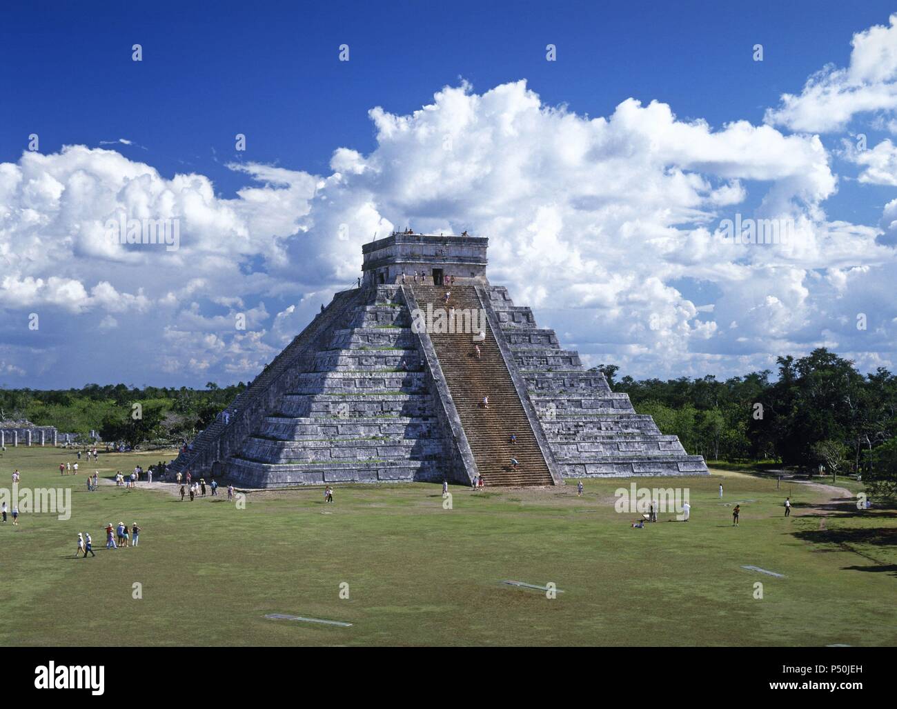 ARTE PRECOLOMBINO. MAYA. MEXICO. EL CASTILLO O TEMPLO DE KUKULKAN ...