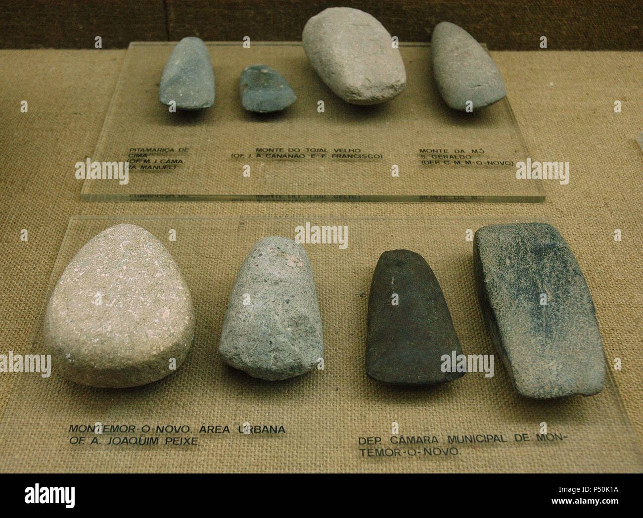 Prehistoric stone tools hi-res stock photography and images - Page