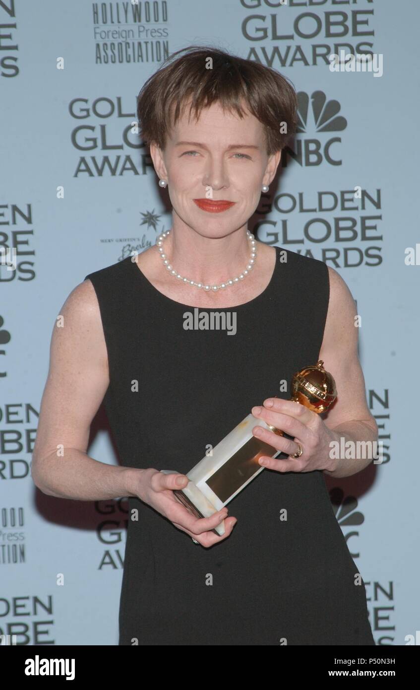 Judy Davis Life With Judy Garland Me And My Shadows With Her Award For Best Performance By An Actress In A Mini Series Or Motion Picture Made For Television Backstage At The 2002 Golden