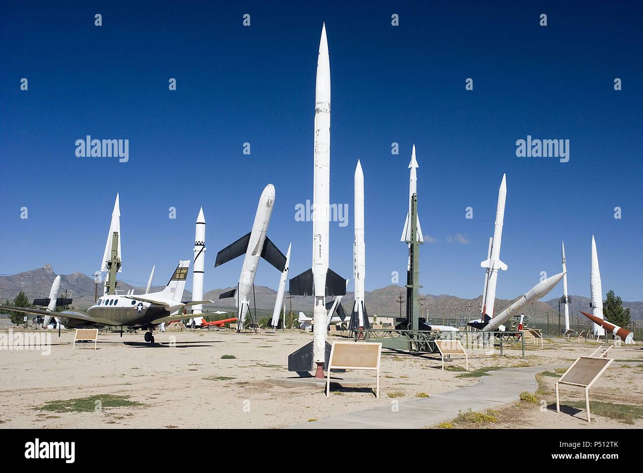 COHETES Y MISILES en el MUSEO DE MISILES DE ARENAS BLANCAS (WHITE SANDS MISSILE RANGE MUSEUM). Estado de Nuevo México. Estados Unidos. Stock Photo