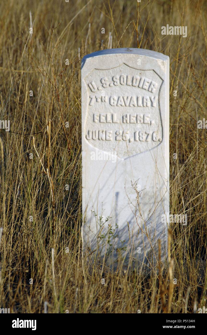 MONUMENTO NACIONAL DEL CAMPO DE BATALLA DE LITTLE BIGHORN (25-26 de junio de 1876). 'LAST STAND HILL 7TH CAVALRY MEMORIAL'. En la colina está marcado con lápidas el lugar en el que cayeron muertos Custer y los soldados del Séptimo de Caballería. Detalle. Estado de Montaña. Estados Unidos. Stock Photo