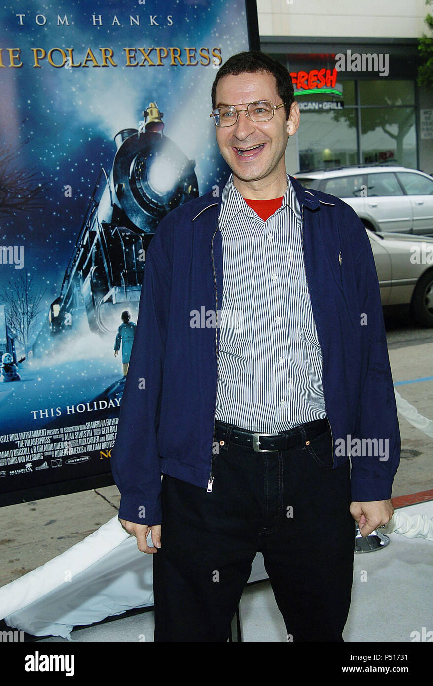 Eddie Deezen arriving at the Polar Express Premiere at The Grauman Chinese Theatre in Los Angeles. 11/07/2004. DeezenEddie039 Red Carpet Event, Vertical, USA, Film Industry, Celebrities,  Photography, Bestof, Arts Culture and Entertainment, Topix Celebrities fashion /  Vertical, Best of, Event in Hollywood Life - California,  Red Carpet and backstage, USA, Film Industry, Celebrities,  movie celebrities, TV celebrities, Music celebrities, Photography, Bestof, Arts Culture and Entertainment,  Topix, vertical, one person,, from the years , 2003 to 2005, inquiry tsuni@Gamma-USA.com - Three Quarter Stock Photo