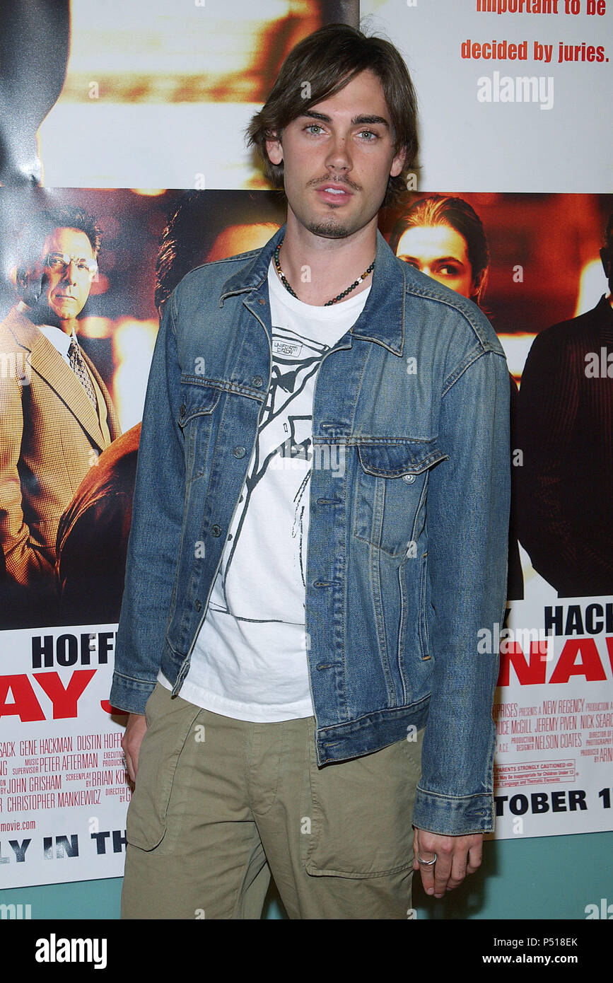 Drew Fuller (Charmed) arriving at the " Runaway Jury Premiere " at the Cinerama Dome in Los Angeles. October 9, 2003.FullerDrew_Charmed048 Red Carpet Event, Vertical, USA, Film Industry, Celebrities,  Photography, Bestof, Arts Culture and Entertainment, Topix Celebrities fashion /  Vertical, Best of, Event in Hollywood Life - California,  Red Carpet and backstage, USA, Film Industry, Celebrities,  movie celebrities, TV celebrities, Music celebrities, Photography, Bestof, Arts Culture and Entertainment,  Topix, vertical, one person,, from the years , 2003 to 2005, inquiry tsuni@Gamma-USA.com -  Stock Photo