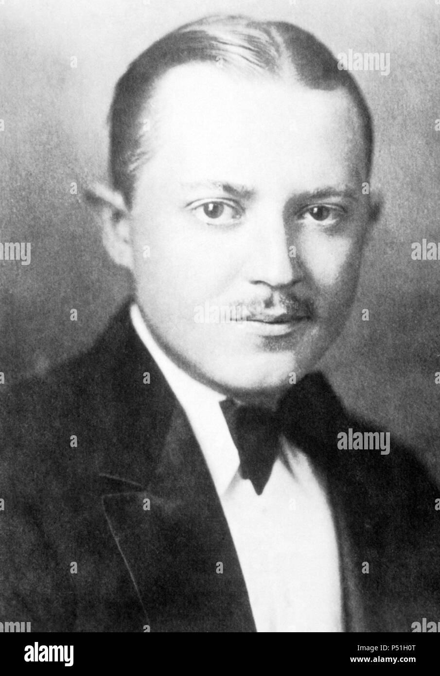 Bix Beiderbecke, American jazz jazz pianist, and composer