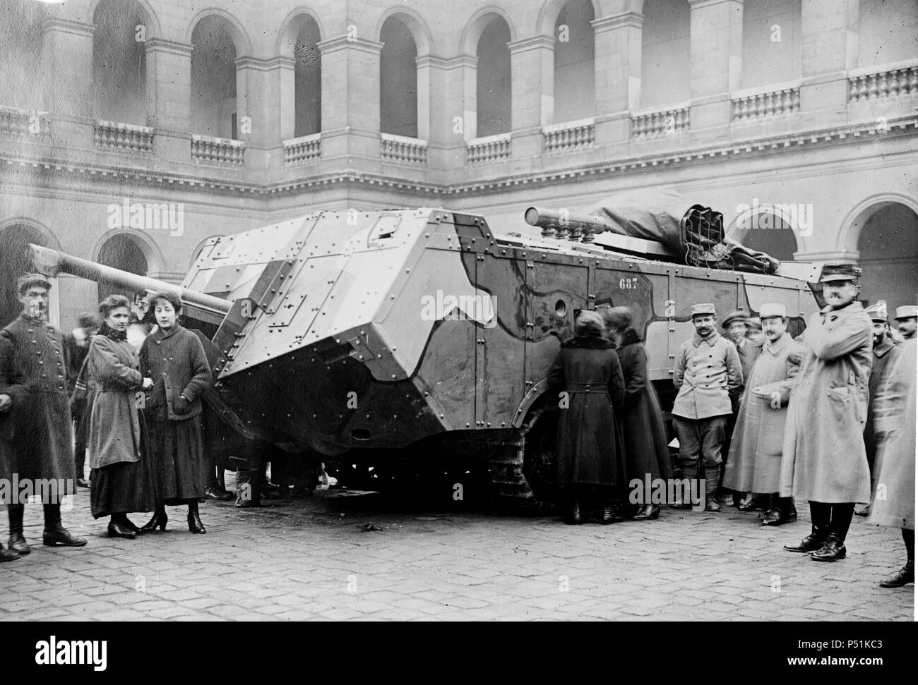 A French Saint-Chamond Tank (Char Saint-Chamond) which was manufactured between 1917 and 1918 during World War I Stock Photo