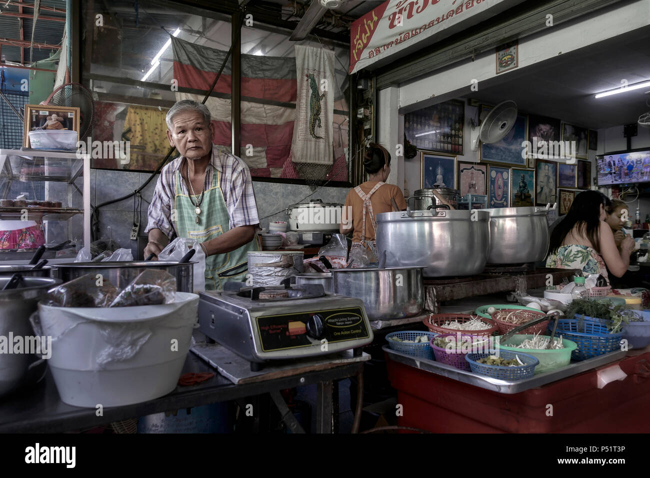 Thailand Food Kitchen People Cooking Food At A Thai Back Street Restaurant Stock Photo Alamy