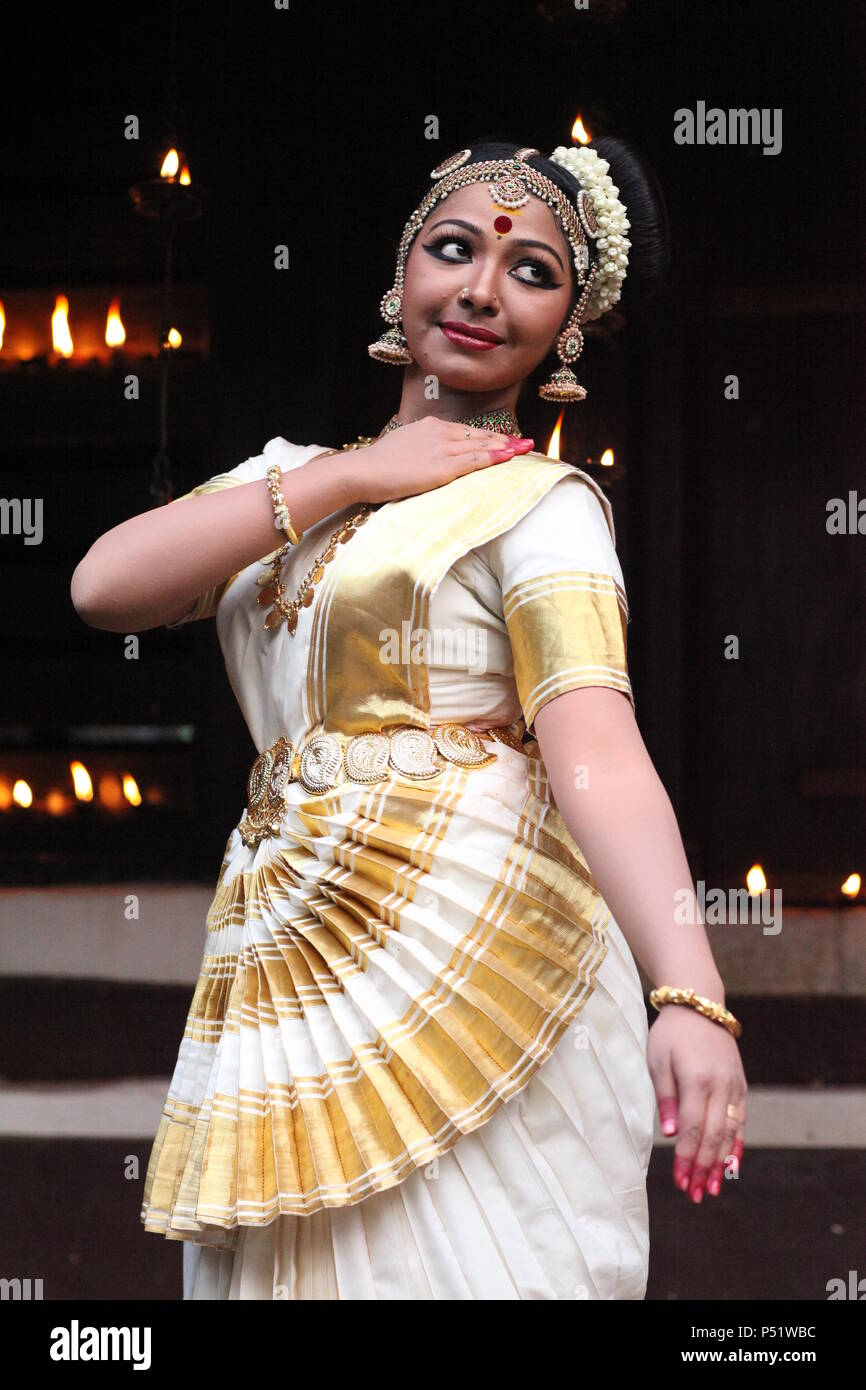Amma hi-res stock photography and images - Page 17 - Alamy Amma hi-res stock photography and images - Page 17 - Alamy