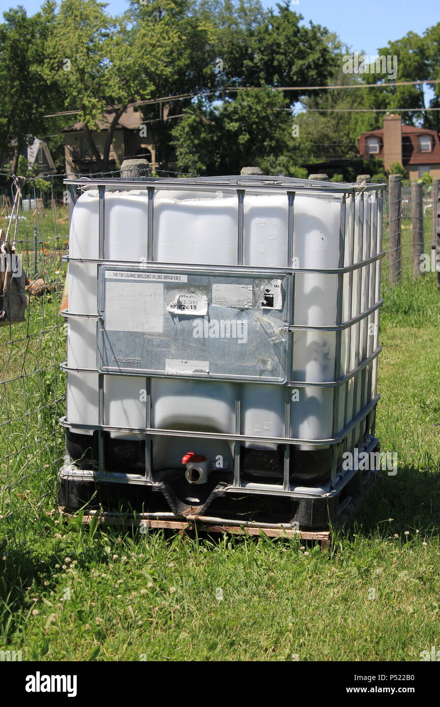 Compost bin at the community garden Stock Photo Alamy